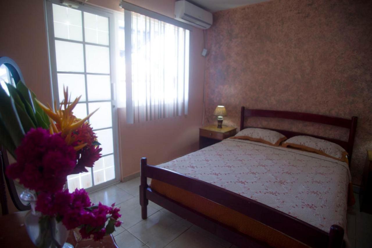 Vista Mar Hotel โบกัสทาวน์ ภายนอก รูปภาพ