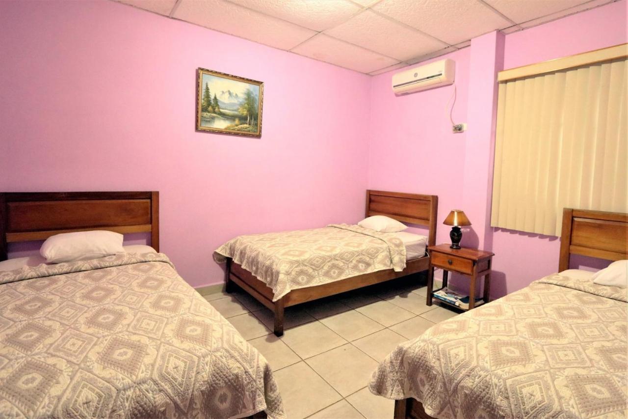 Vista Mar Hotel โบกัสทาวน์ ภายนอก รูปภาพ